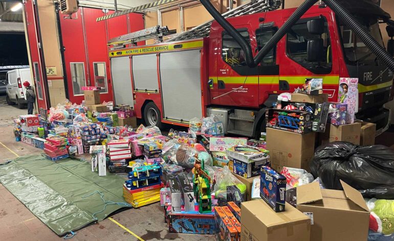 Children set for special Christmas thanks to fire service toy donations